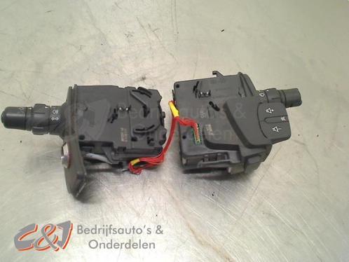 Ruitenwis Schakelaar van een Renault Kangoo, Auto-onderdelen, Dashboard en Schakelaars, Renault, Gebruikt, 3 maanden garantie