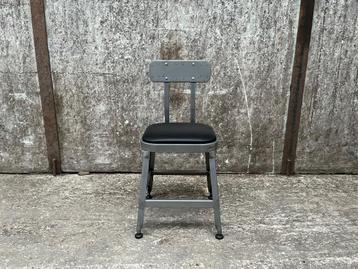Nieuwe stoelen voor uw kantoor kantine wachtkamer UITVERKOOP beschikbaar voor biedingen
