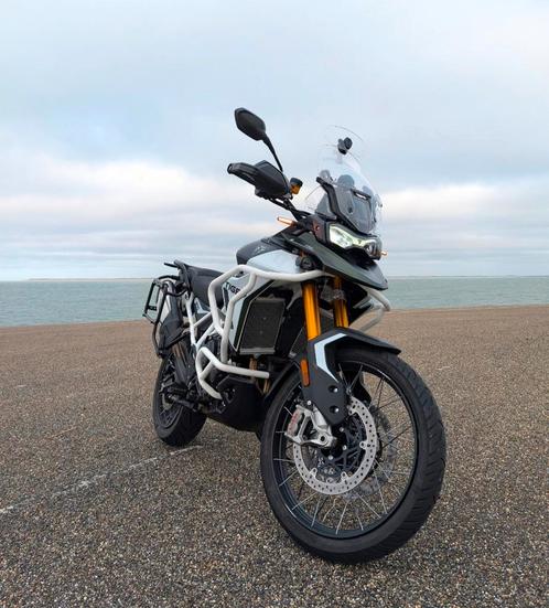 Triumph Tiger 900 Rally Pro als nieuw 1e eigenaar 2024, Motoren, Motoren | Triumph, Particulier, Toermotor, Ophalen of Verzenden