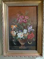Bloemenschilderij met goudkleur lijst, Antiek en Kunst, Ophalen of Verzenden