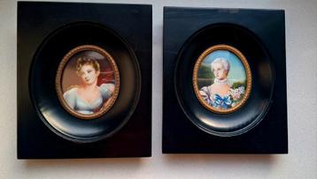 Vintage Miniatuur Portretten beschikbaar voor biedingen