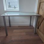 Bureau Aluminium met Glazen Blad. Moet Weg, Ophalen, Zo goed als nieuw, Bureau