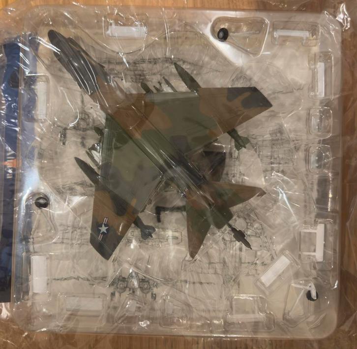 1/72 A-7 Corsair II USAF diecast metaal en plastic model, Hobby en Vrije tijd, Modelbouw | Vliegtuigen en Helikopters, Nieuw, Vliegtuig