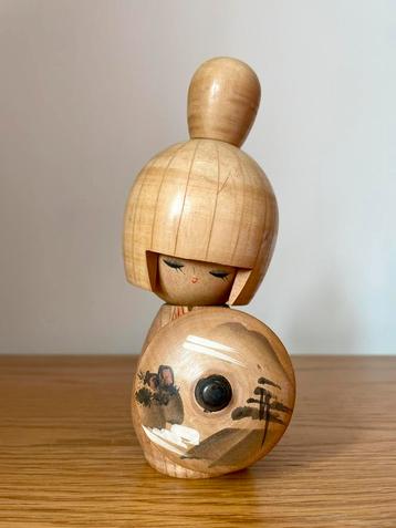 Vintage sosaku kokeshi beschikbaar voor biedingen