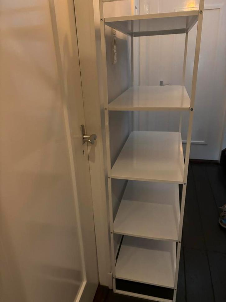 Witte metalen stellingkast, Huis en Inrichting, Kasten | Stellingkasten, Zo goed als nieuw, Ophalen of Verzenden
