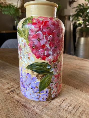 Handbeschilderd Vaasje Hydrangeas Multifunctioneel beschikbaar voor biedingen