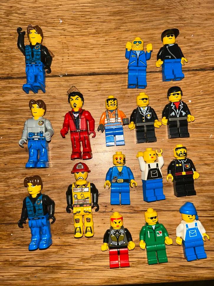 Grote partij vintage LEGO minifiguren 80s-90s-00s (70+), Kinderen en Baby's, Speelgoed | Duplo en Lego, Gebruikt, Lego, Losse stenen