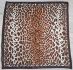 leuke bruine sjaal met panterprint, slechts €2,50 verzenden, Kleding | Dames, Mutsen, Sjaals en Handschoenen, Verzenden, Zo goed als nieuw