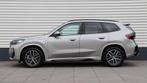BMW X1 xDrive30e M-Sport | Head-up | Panoramadak | Trekhaak, Auto's, BMW, 12 maanden, Zwart, Plug-in hybride, Bedrijf