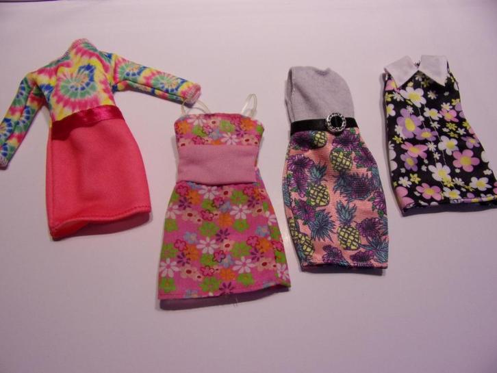 Barbie Jurkjes, Verzamelen, Poppen, Zo goed als nieuw, Fashion Doll, Ophalen of Verzenden