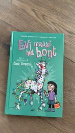Evi maakt het bont, Dana Simpson, Dana Simpson, Nieuw, Ophalen of Verzenden, Sprookjes