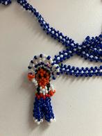 Ketting kraaltjes indiaan poppetje blauw wit jaren 80, Ophalen of Verzenden, Gebruikt, Blauw, Overige materialen