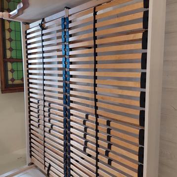 2 goede kwaliteit bedbodems 1 jr. Oud 90x200 cm. beschikbaar voor biedingen