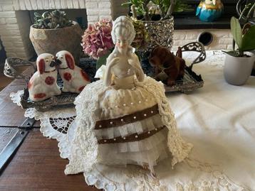 Half Doll met beentjes / Halfdoll Germany  beschikbaar voor biedingen