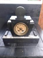 Pendule Marmeren klok frans pendule
De klok loopt en slaat, Ophalen