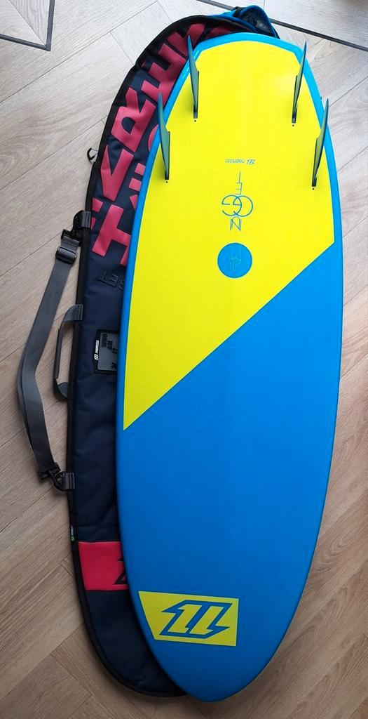 Boards & bindingen . North , Crazyfly , Nobile, Watersport en Boten, Kitesurfen, Zo goed als nieuw, 4 m² of minder, Twintip, Ophalen of Verzenden