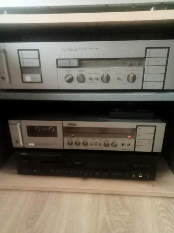 akai versterker en cassettedeck, Audio, Tv en Foto, Versterkers en Receivers, Gebruikt, Stereo, Minder dan 60 watt, Overige merken