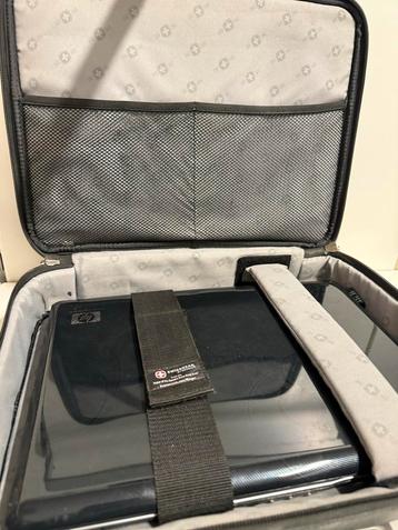 Laptop + Zwitserse Tas - Opknapper beschikbaar voor biedingen