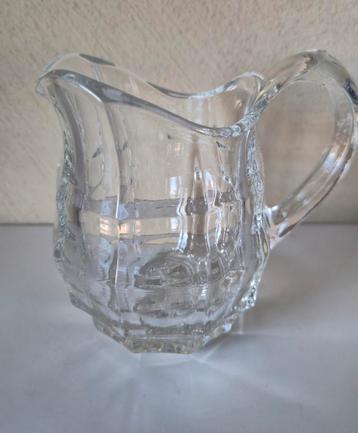 Vintage Glazen Melkkannetje - puntgaaf beschikbaar voor biedingen