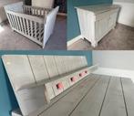 Mooie houten set: ledikant (incl matras), commode en plank, Kinderen en Baby's, Kinderkamer | Commodes en Kasten, Ophalen, Gebruikt