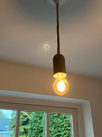 Stoere indrustriele NUD lamp beschikbaar voor biedingen