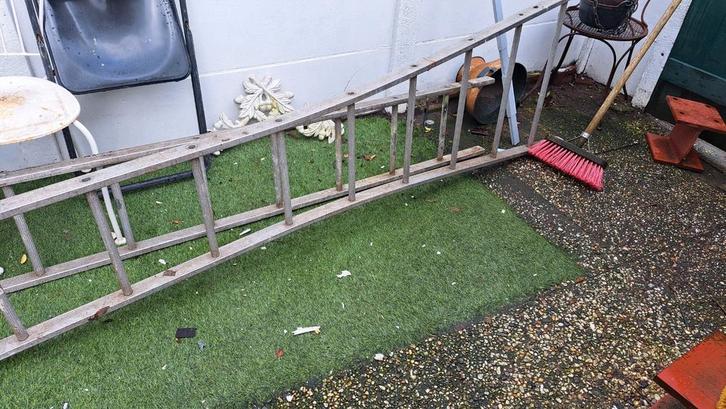 Aluminium Ladder - Gebruikt, Doe-het-zelf en Verbouw, Ladders en Trappen, Gebruikt, Ladder, 2 tot 4 meter, Opvouwbaar of Inschuifbaar