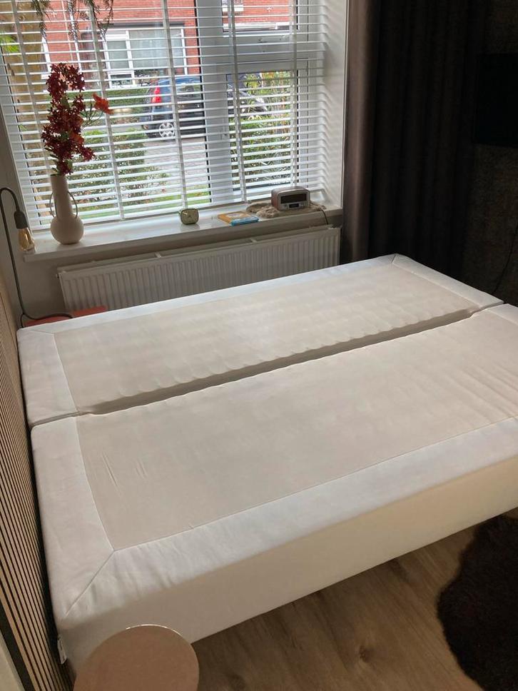 IKEA Espevar Boxspring 160x200 tegen elk aannemelijk bod, Huis en Inrichting, Slaapkamer | Bedden, Zo goed als nieuw, Tweepersoons
