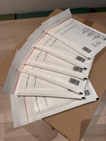 Luchtkussenenveloppen 17x22,5cm - 200 stuks beschikbaar voor biedingen