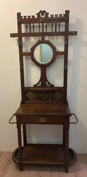 Vintage eikenhouten staande kapstock circa 1900 beschikbaar voor biedingen