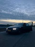 BMW 3-Serie 2.0 I 320 2006 Zwart Kleppensysteem, Auto's, Achterwielaandrijving, 4 cilinders, Zwart, Handgeschakeld