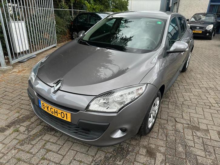 Renault Mégane 1.6 Expression, navi, trekhaak, APK 05/26, Auto's, Renault, Bedrijf, Te koop, Mégane, ABS, Airbags, Airconditioning