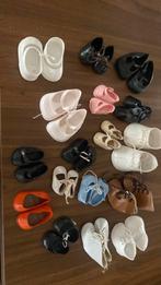 Verzameling poppenschoentjes, Ophalen of Verzenden, Zo goed als nieuw, Pop