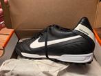 Nike Tiempo Nike Voetbalschoenen 2011, maat 47. Uitstekend, Sport en Fitness, Honkbal en Softbal, Ophalen, Zo goed als nieuw, Schoenen