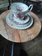 4 delig ontbijtset maand June Royal Albert, Antiek en Kunst, Antiek | Servies los, Ophalen