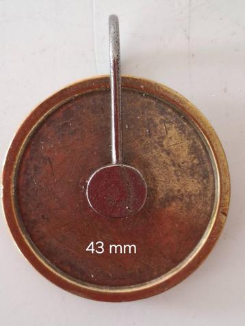 Katrol voor snaar klok 43 mm. antiek. beschikbaar voor biedingen