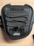 Givi motortas 8L zwart, Motoren, Accessoires | Koffers en Tassen, Ophalen of Verzenden, Zo goed als nieuw