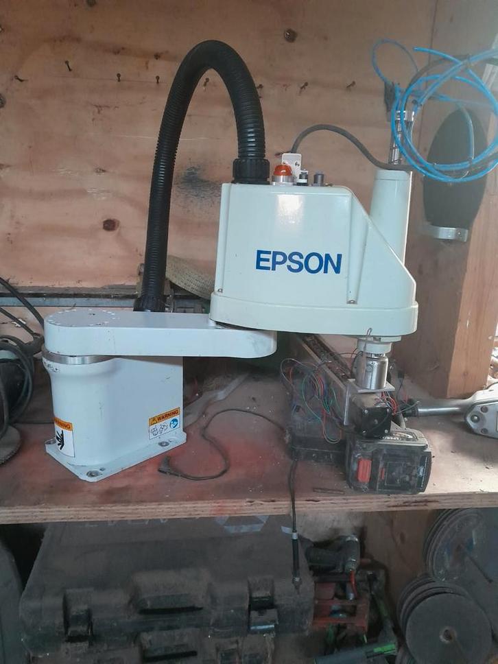 Epson Scara Robot - Nieuwstaat, Zakelijke goederen, Machines en Bouw | Industrie en Techniek, Ophalen of Verzenden