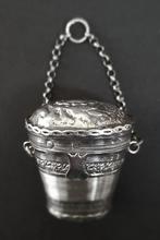 Zilveren lodderein doosje, 1837., Antiek en Kunst, Ophalen of Verzenden, Zilver