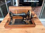 Pfaff naaimachine , bruin gelakt., Antiek en Kunst, Antiek | Naaimachines, Ophalen