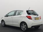 Toyota Yaris 1.5 Hybrid Lease CAMERA / NAVI / CLIMA / BLUETO, Gebruikt, 4 cilinders, Wit, Origineel Nederlands