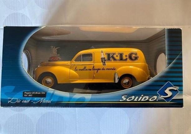 Véhicule miniature 1/43 solido Peugeot 203 berline - Collection