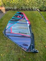 Duotone Duke 4.7 2023 Freeride/move/wave zeil. Topconditie!, Watersport en Boten, Windsurfen, Ophalen, Zo goed als nieuw, Zeil