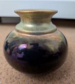 Mobach vaas goud met paars 12 cm, Overige kleuren, Aardewerk of Porselein, Ophalen of Verzenden, Zo goed als nieuw