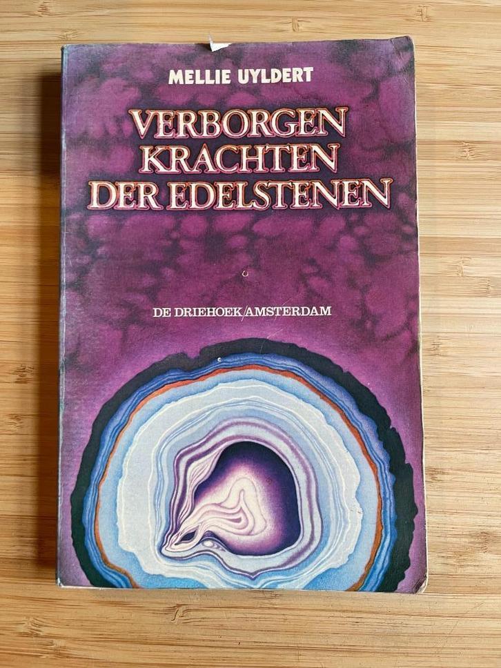 Verborgen krachten der edelstenen Mellie Uyldert, Boeken, Esoterie en Spiritualiteit, Gelezen, Achtergrond en Informatie, Overige onderwerpen