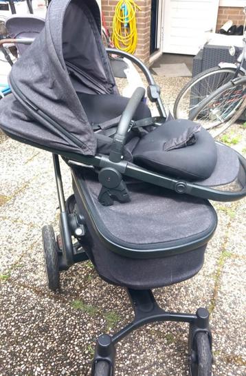 Kinderwagen beschikbaar voor biedingen