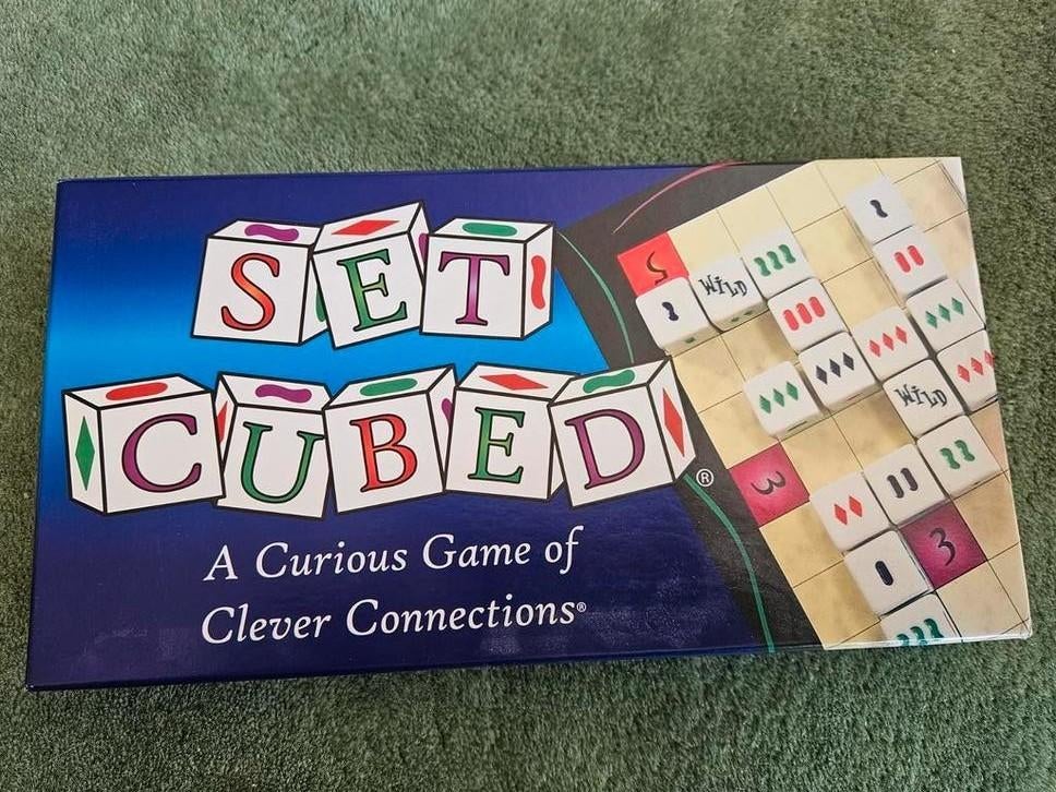Set Cubed - Leuk gezelschapsspel!, Ophalen of Verzenden, Zo goed als nieuw, Vijf spelers of meer, SET Enterprises, Inc.