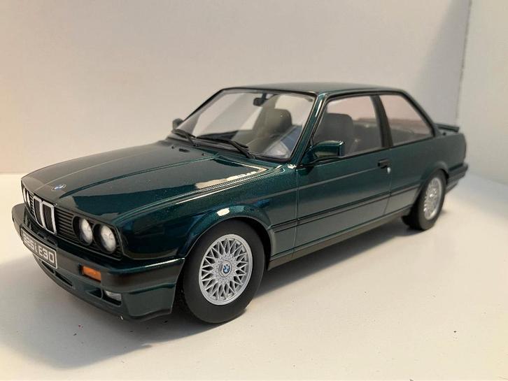 BMW 325I (e30)  1987  Dark Green metallic  1:18 K-Scale, Hobby en Vrije tijd, Modelauto's | 1:18, Nieuw, Auto, Overige merken