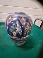 vaas antiek  gemerkt met bladgoud, Huis en Inrichting, Woonaccessoires | Vazen, Ophalen of Verzenden, 'T Olde Gre-j, Info@toldegrej.nl