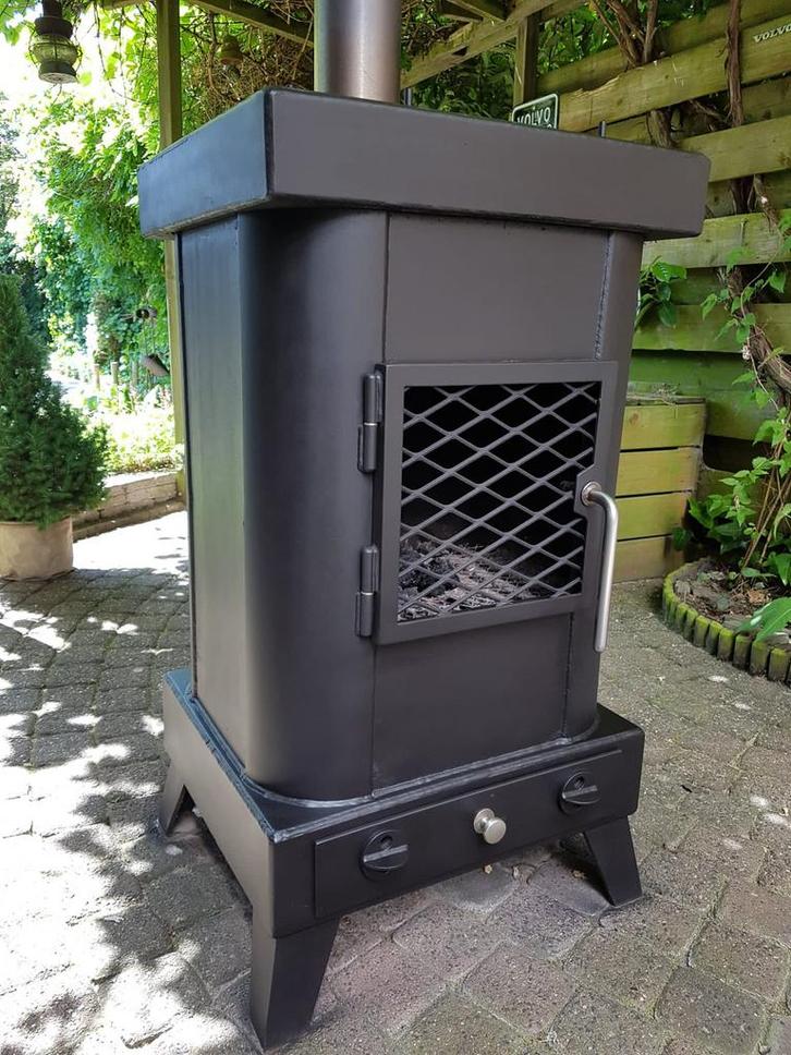 Mooie sierlijke handgemaakte buitenkachel, Tuin en Terras, Tuinhaarden, Nieuw, Ophalen of Verzenden