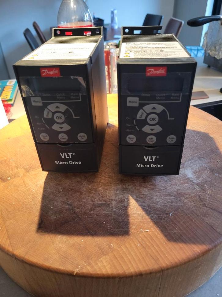 Danfoss 0.75 en 0.37 kW fc051, Hobby en Vrije tijd, Elektronica-componenten, Ophalen of Verzenden